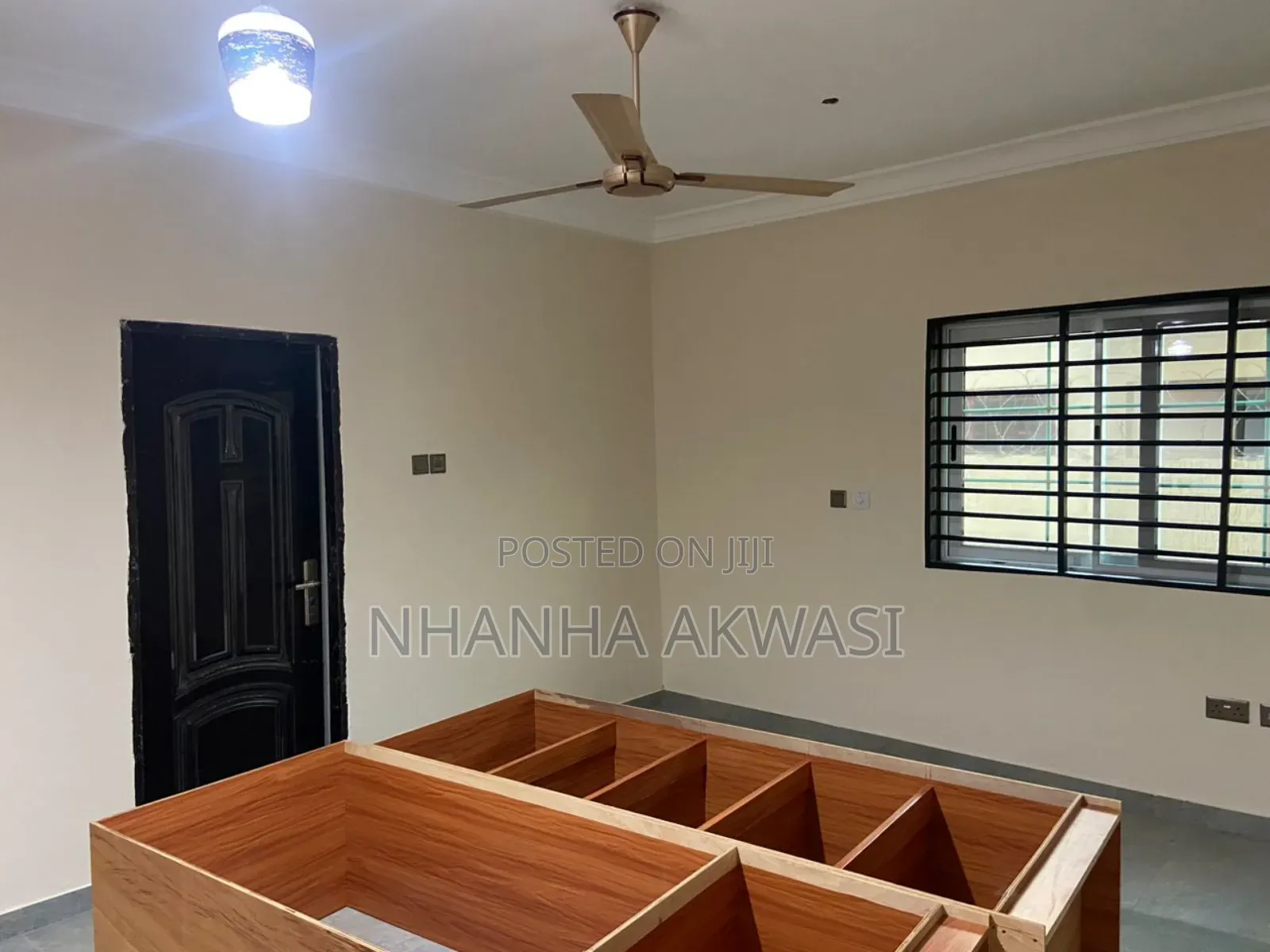 4bdrm Apartment in Community 20, Tema Metropolitan for rent