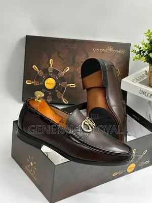 Golden Coxes Shoe