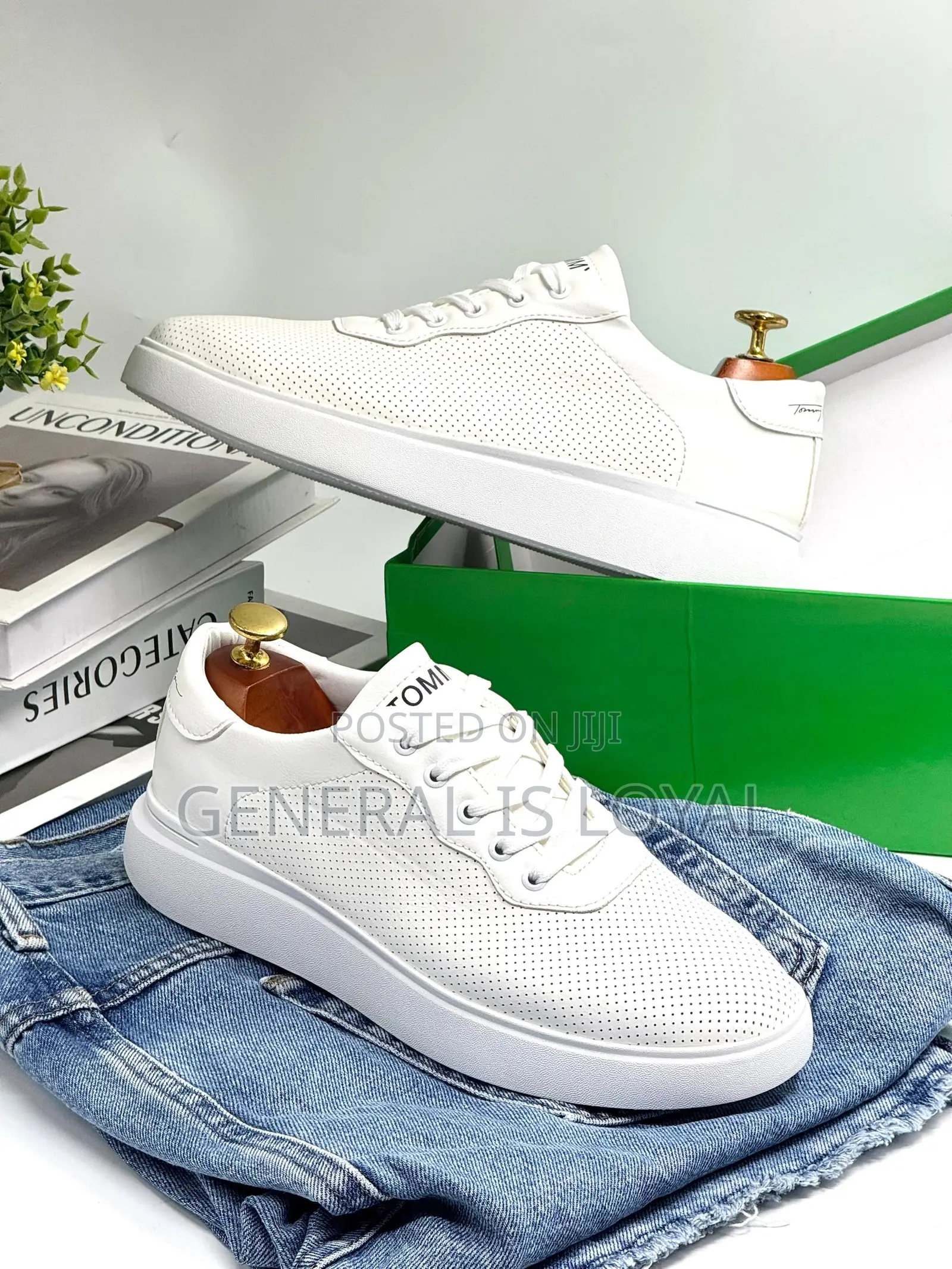 All White Tom Hilfiger Casual