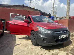 Hyundai Accent GS 2012 Red