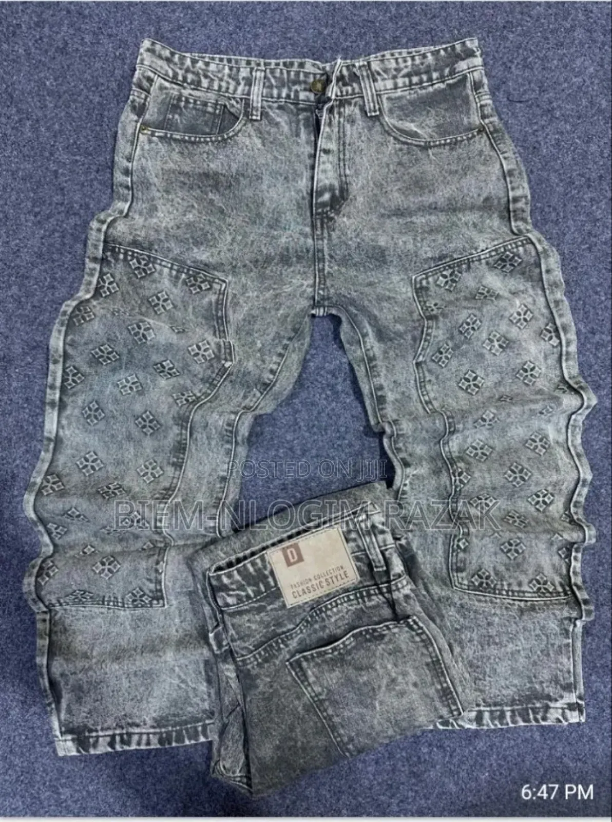 Original Baggy Jeans Available in Stock