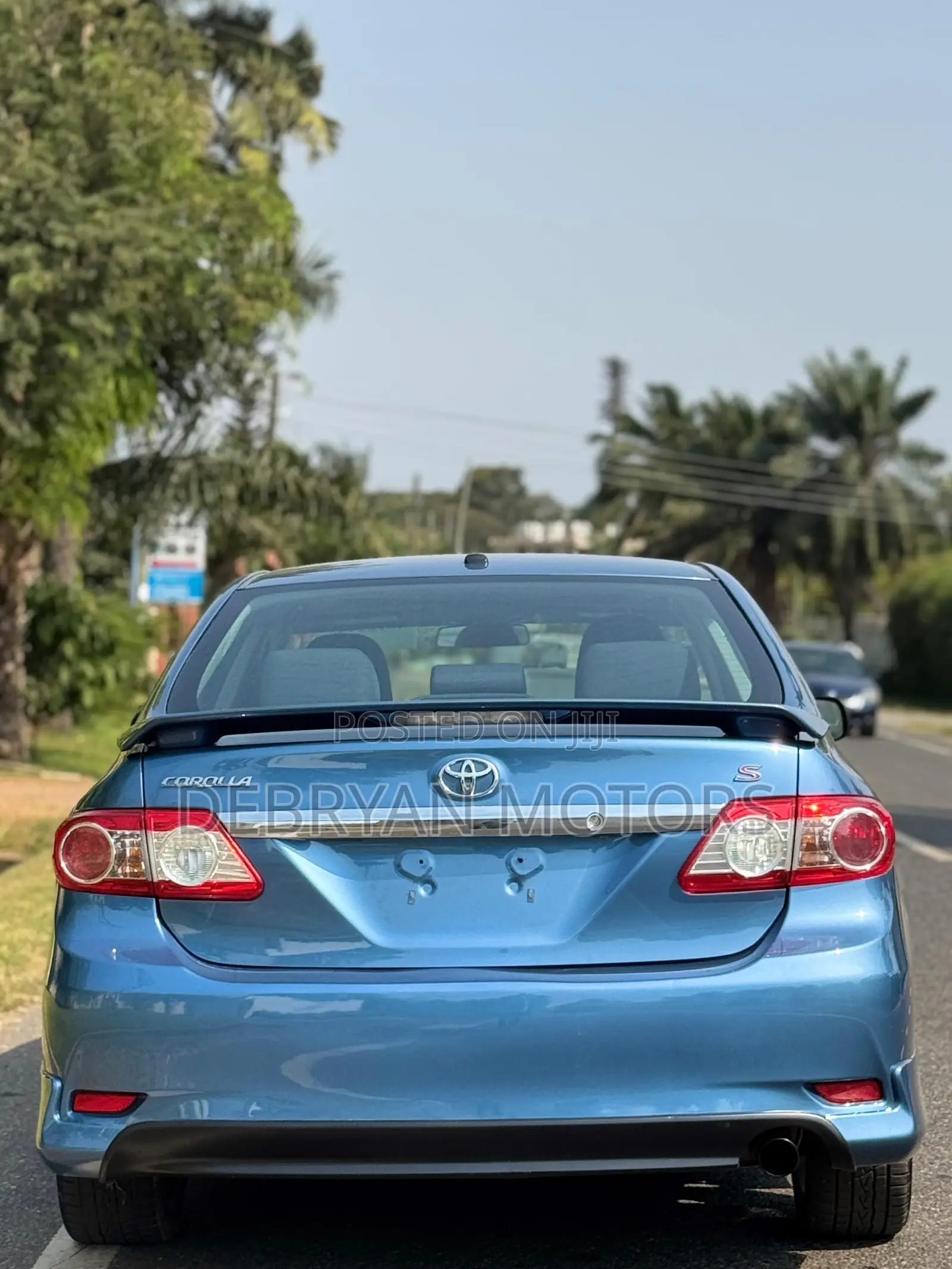 Toyota Corolla S 5-Speed 2013 Blue