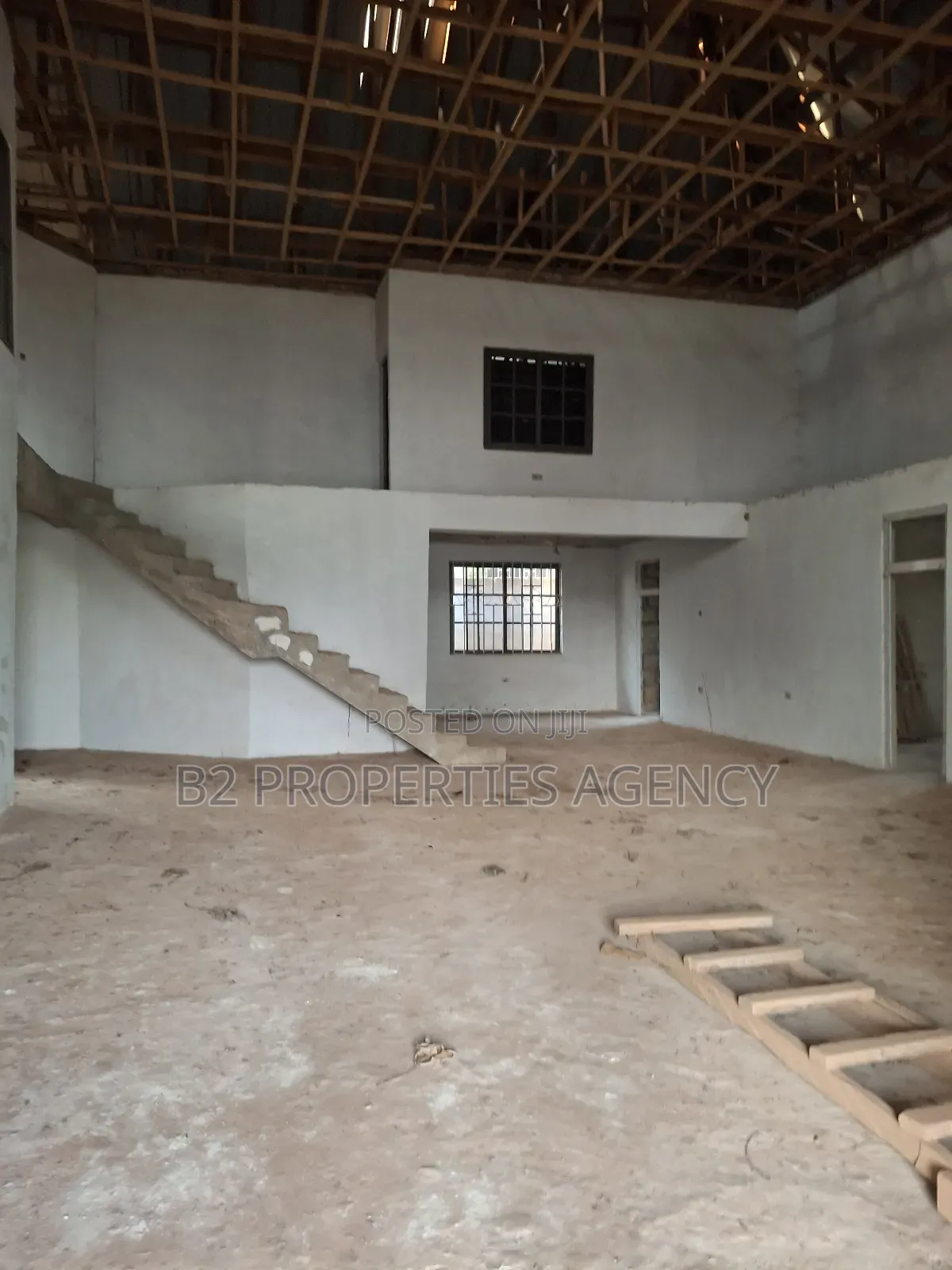 10bdrm Mansion in B2 Pproperties, Kumasi Metropolitan for sale