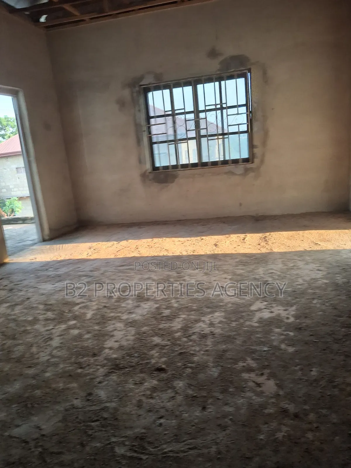 10bdrm Mansion in B2 Pproperties, Kumasi Metropolitan for sale