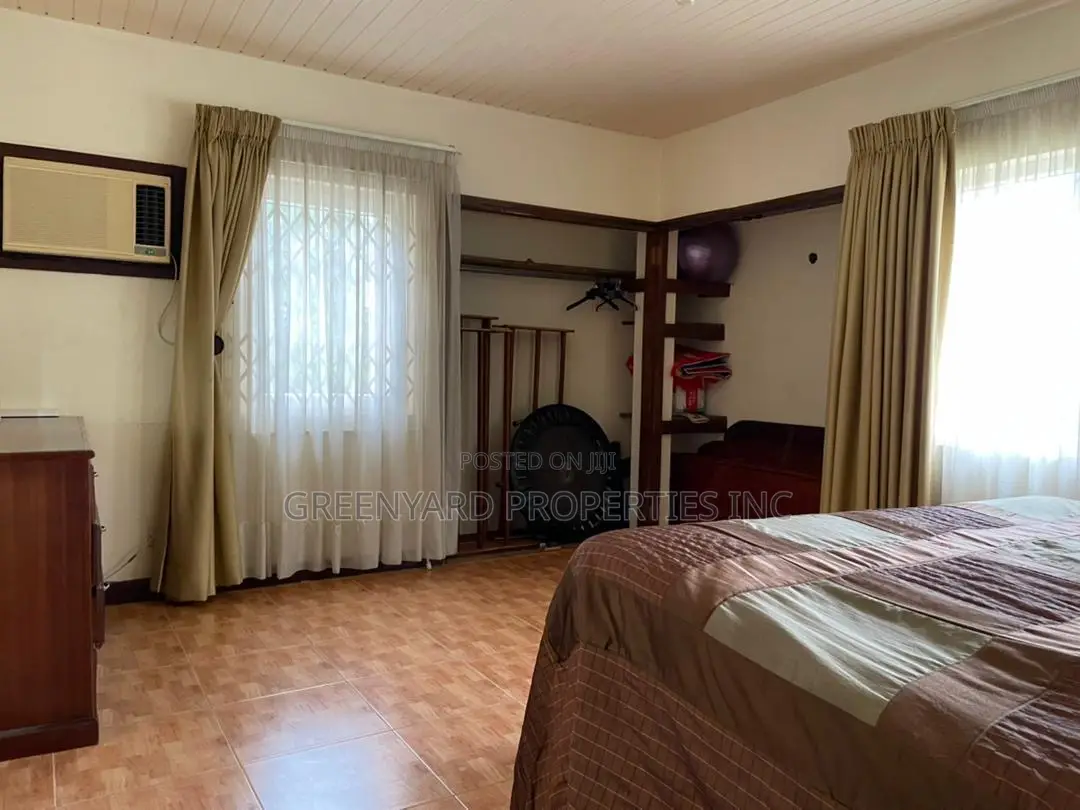 7bdrm Mansion in Adjinganor, East Legon for sale