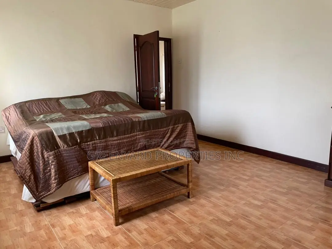 7bdrm Mansion in Adjinganor, East Legon for sale