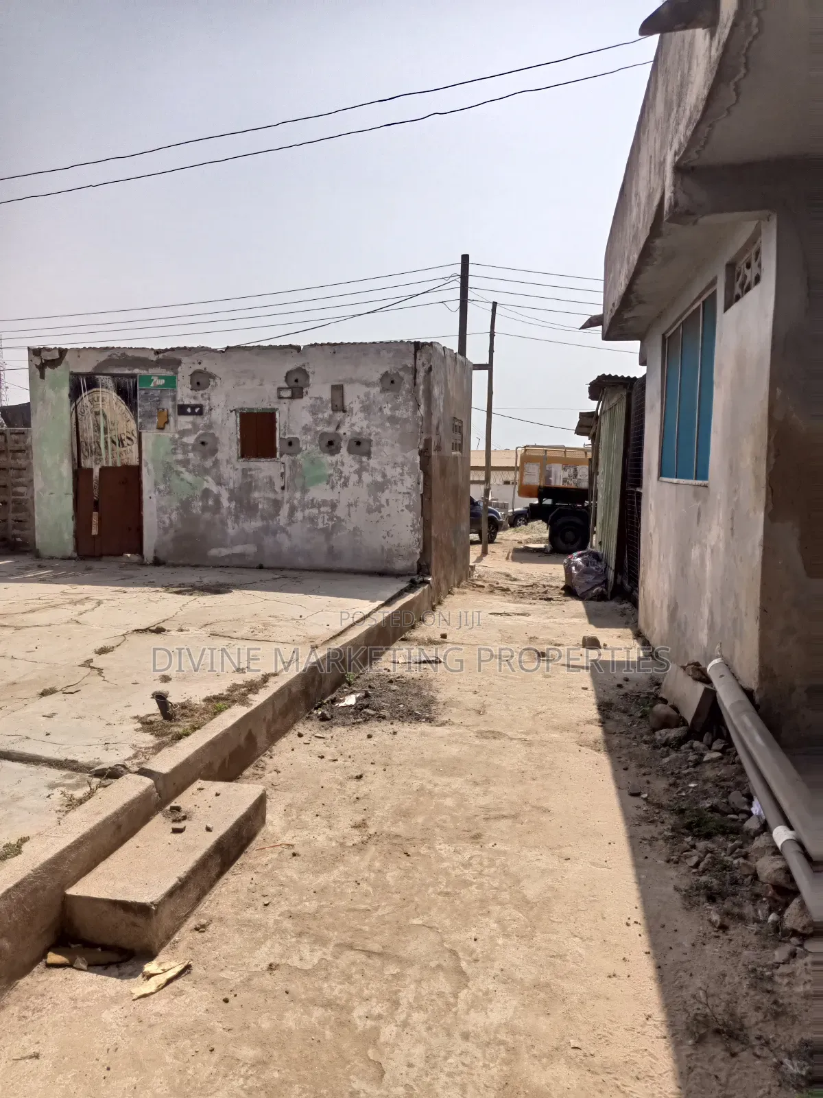 7bdrm Apartment in Atico, Accra Metropolitan for sale