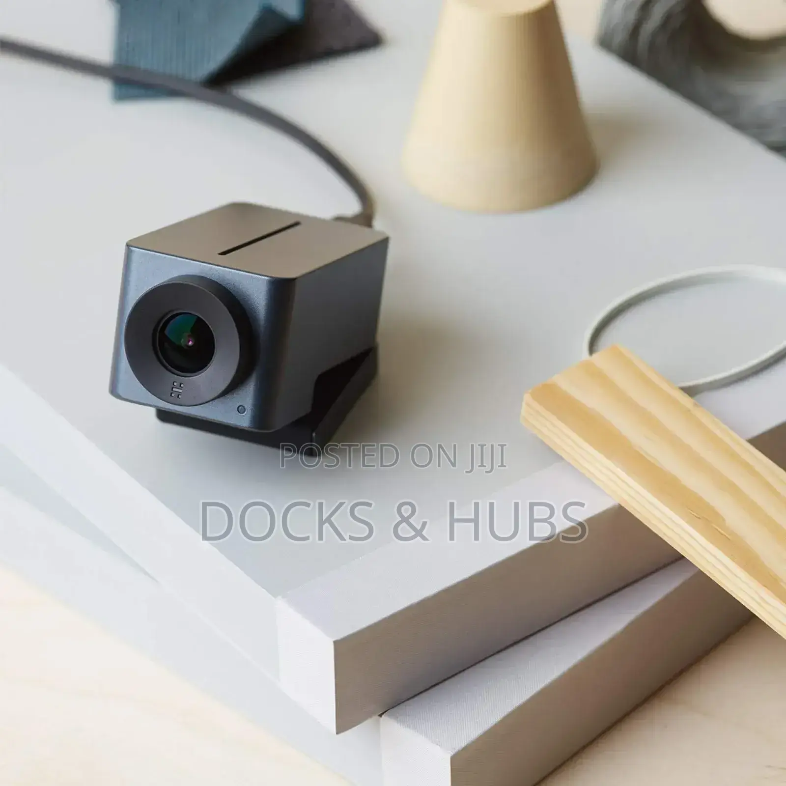 Huddly IQ Video Conferencing Wide Angle Camera (H2-Mblk)
