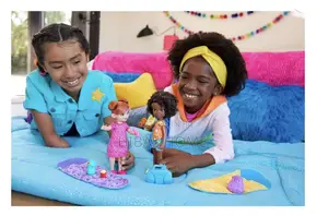 Karma's World Slumber Party, 15-Pieces 2 Dolls Accessories