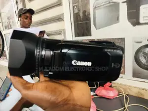 Canon LEGRIA HF S21 High Definition Digital Camcorder.