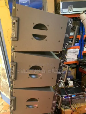 2pairs of Kara 12inches Line Array Speakers (12inches)