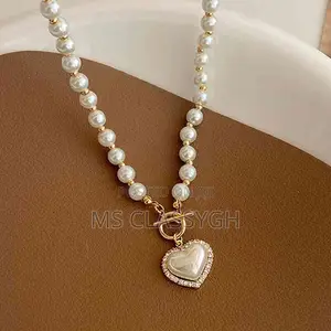 Elegant Pearl Necklace Heart Pendant Necklaces Luxury Imitat