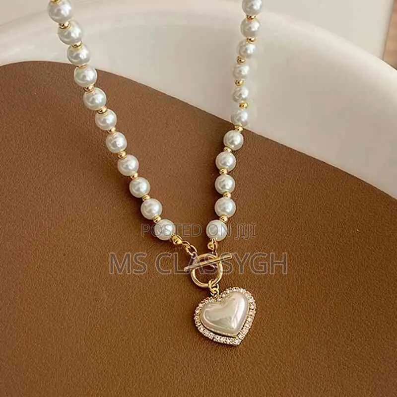 Elegant Pearl Necklace Heart Pendant Necklaces Luxury Imitat