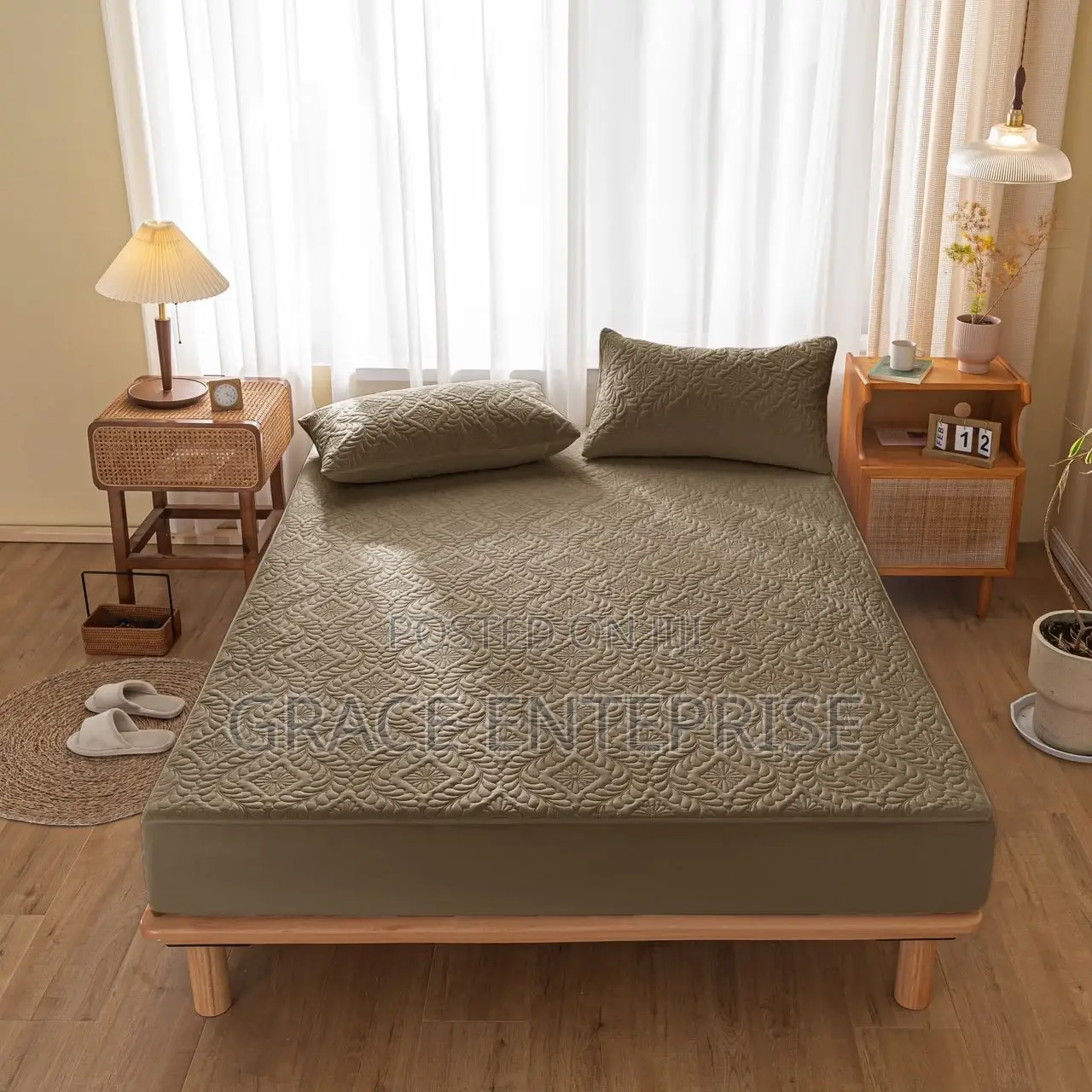 Water Proof Bed Covers in Different Sizes