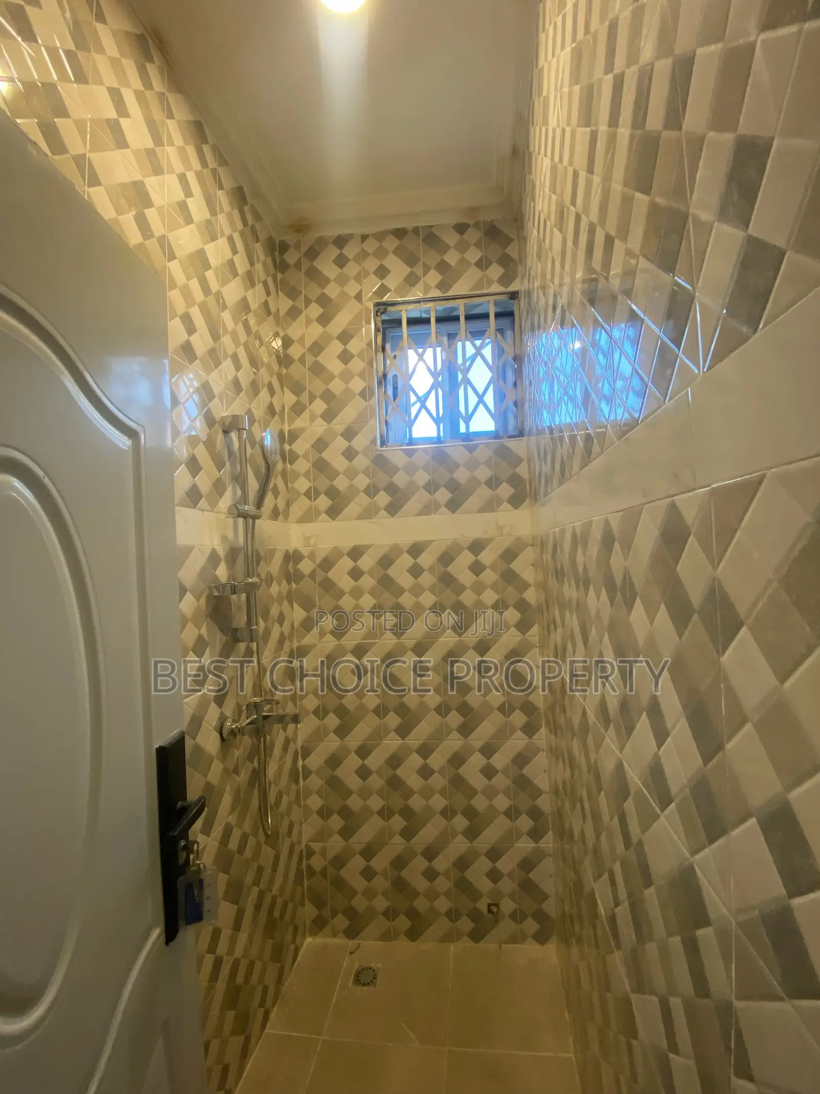 1bdrm Apartment in Abewaha Botwe for rent