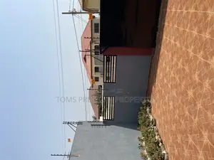 3bdrm Block of Flats in East Legon Ogbojo for sale