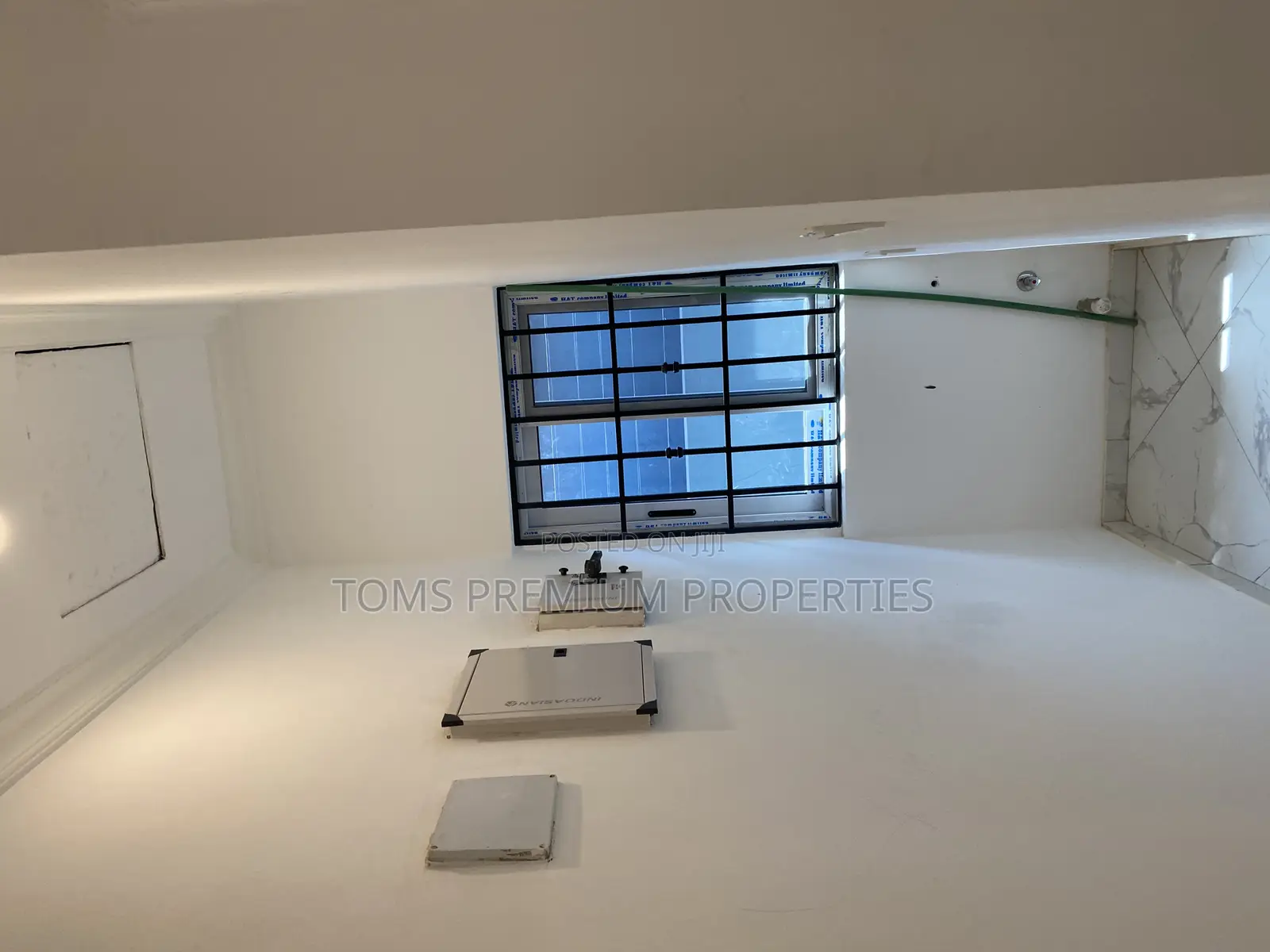 3bdrm Block of Flats in East Legon Ogbojo for sale