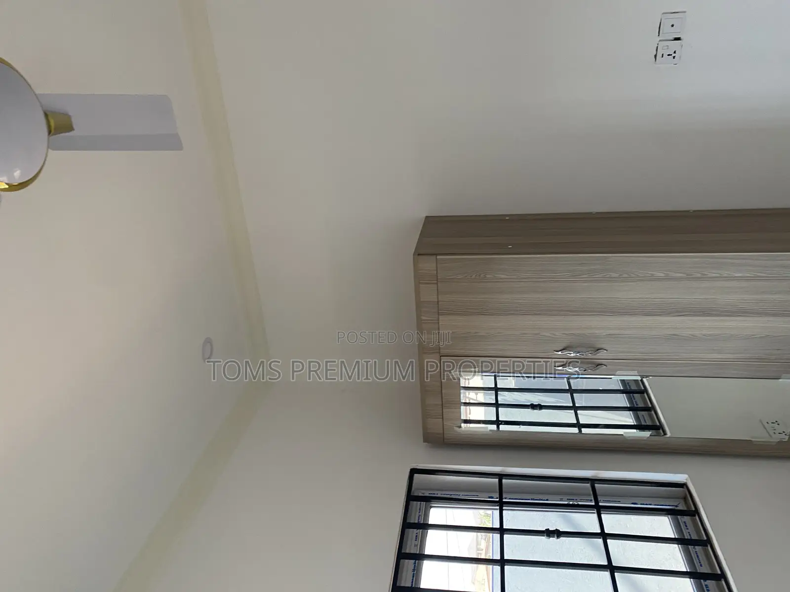 3bdrm Block of Flats in East Legon Ogbojo for sale