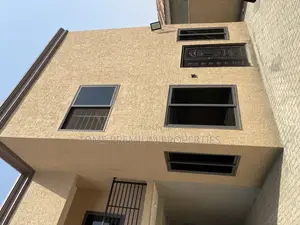 3bdrm Duplex in Lakeside Community 1 for sale