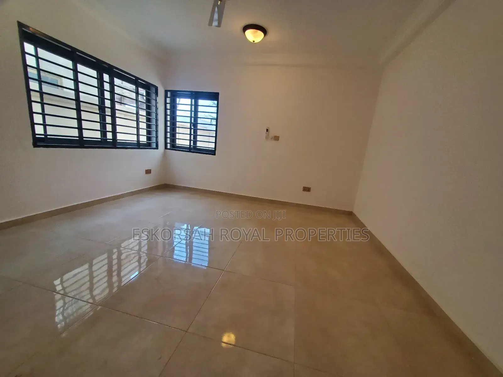 2bdrm Apartment in Dansoman, Afoko Foto for rent