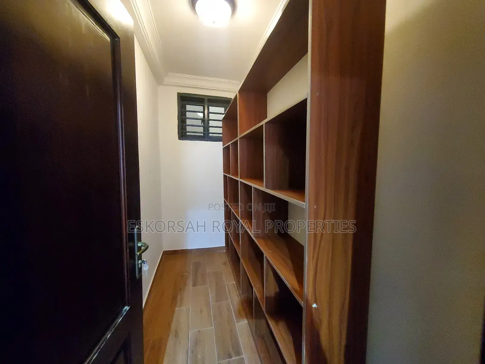 2bdrm Apartment in Dansoman, Afoko Foto for rent