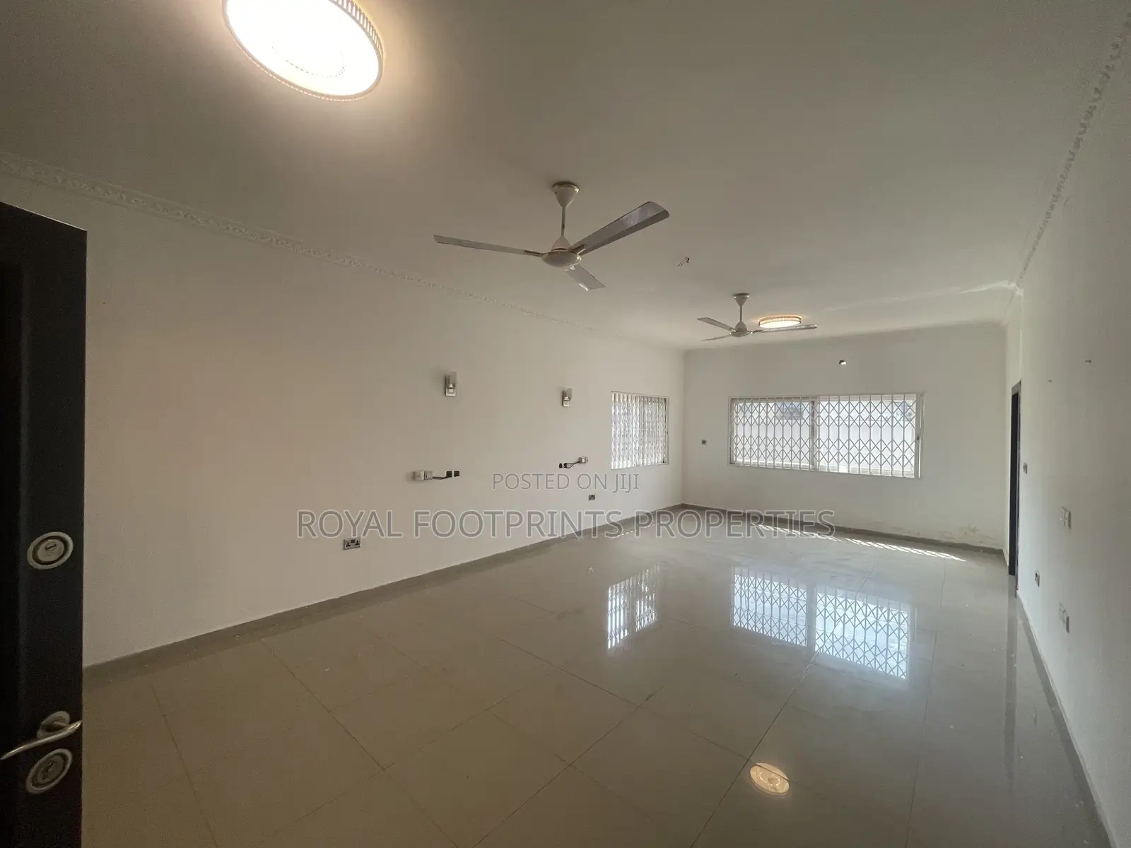 5bdrm House in Adenta for rent