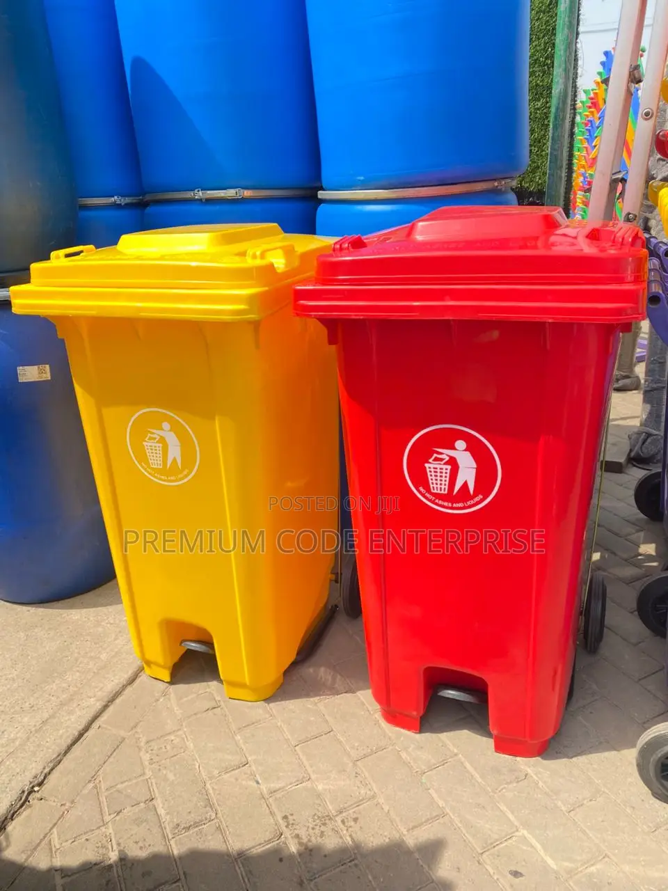 240 Liter Pedal Dustbin