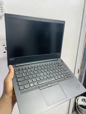 Laptop Lenovo ThinkPad E14 Gen 4 8GB Intel Core i3 SSD 256GB