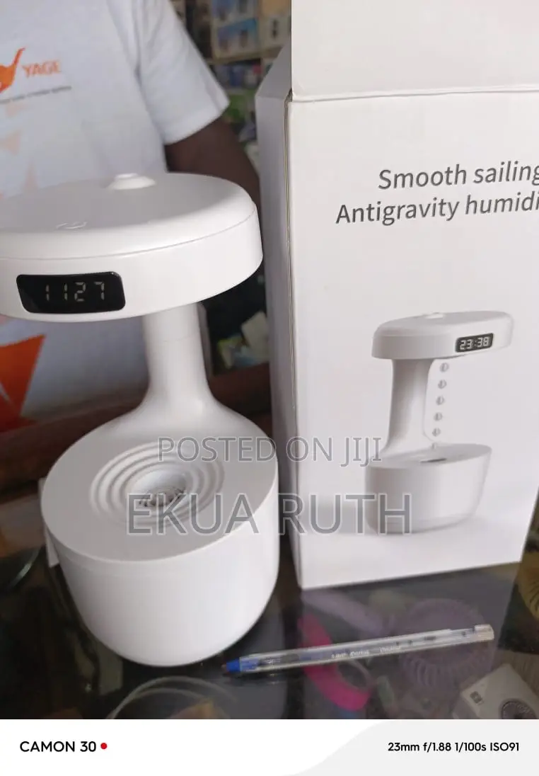 Anti Gravity Humidifier