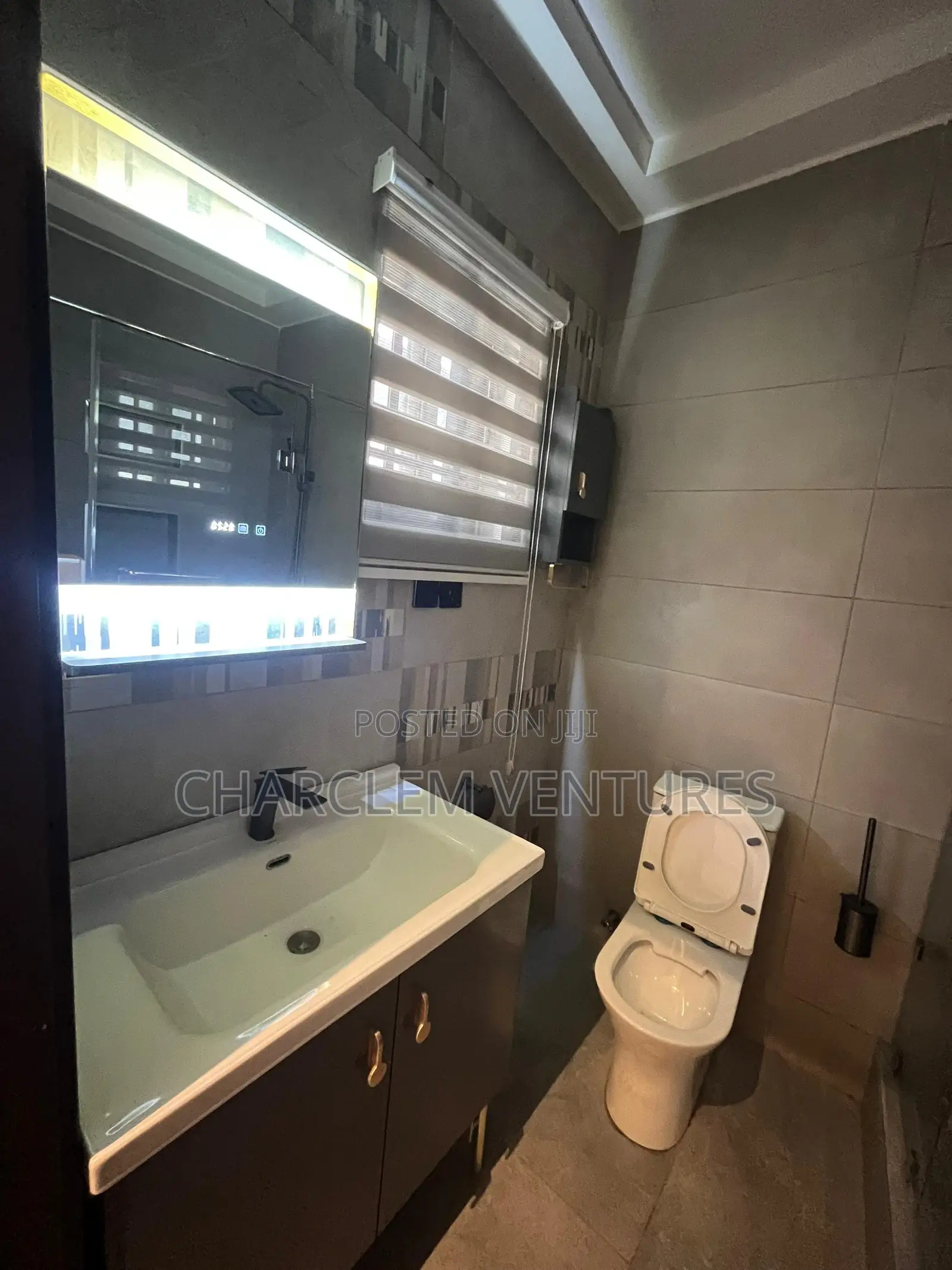4bdrm House in Charclem Ventures, Accra Metropolitan for sale