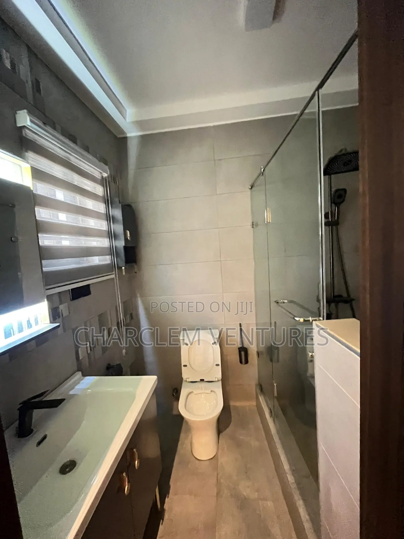 4bdrm House in Charclem Ventures, Accra Metropolitan for sale