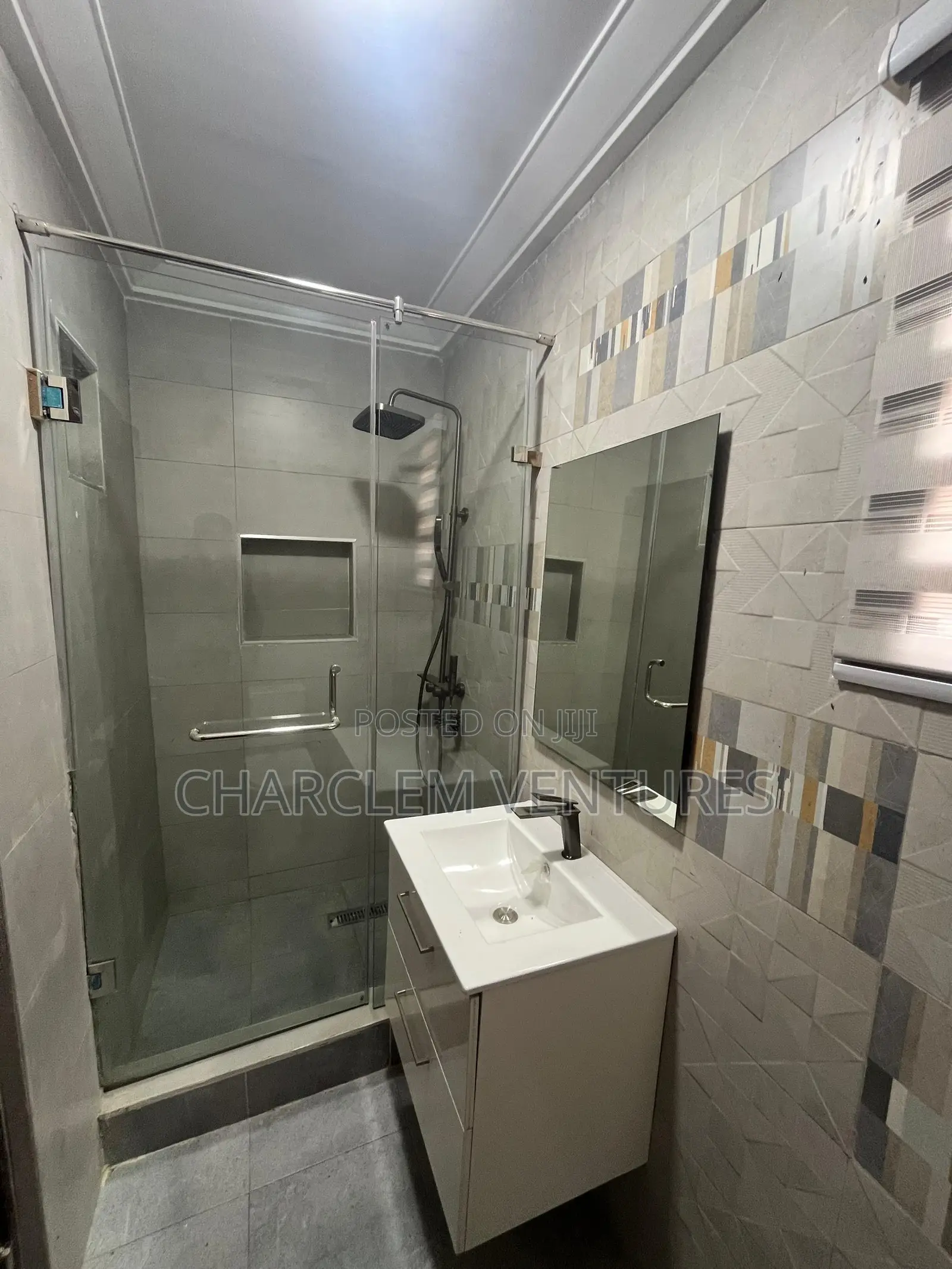 4bdrm House in Charclem Ventures, Accra Metropolitan for sale