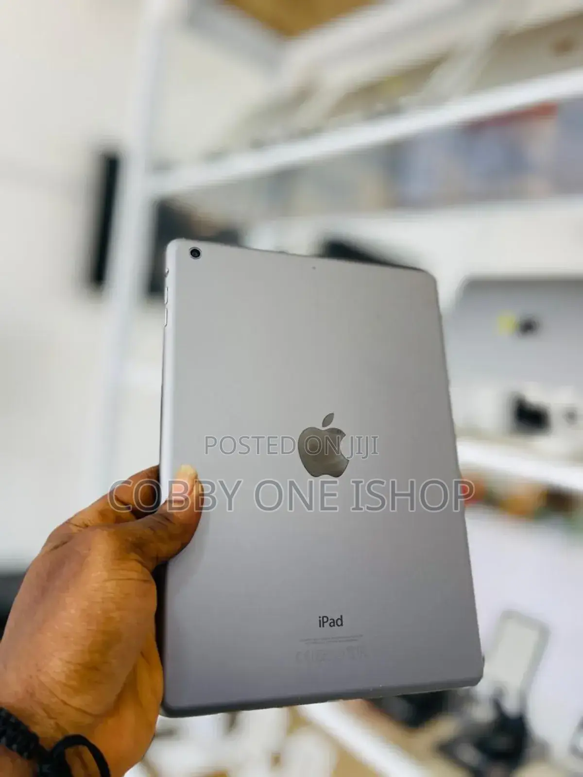 Apple iPad Air 16 GB Gray