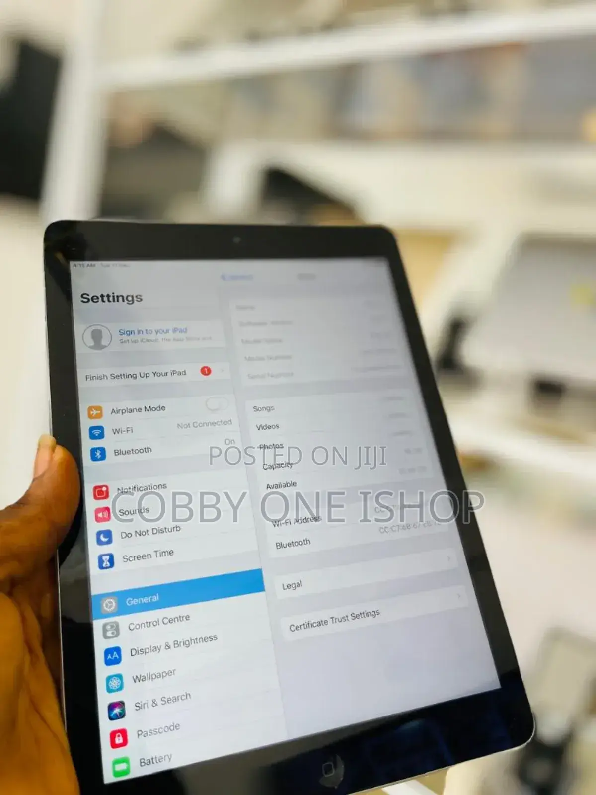 Apple iPad Air 16 GB Gray