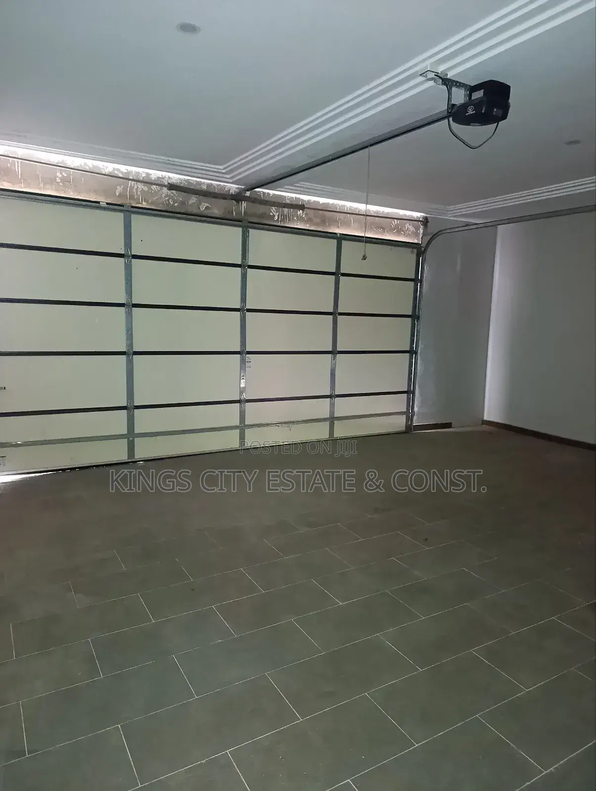 5bdrm House in Dvla/Set-Light, Amasaman for sale