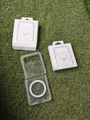 Z Flip 3 and 4 Transparent Case With Magsafe Support