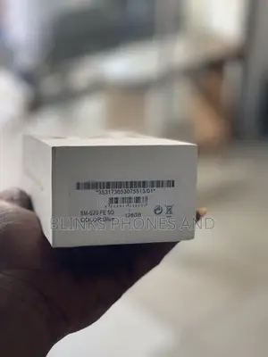 New Samsung Galaxy S20 FE 5G SD865 128 GB Black