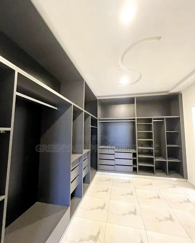 4bdrm House in East Legon Hills for sale