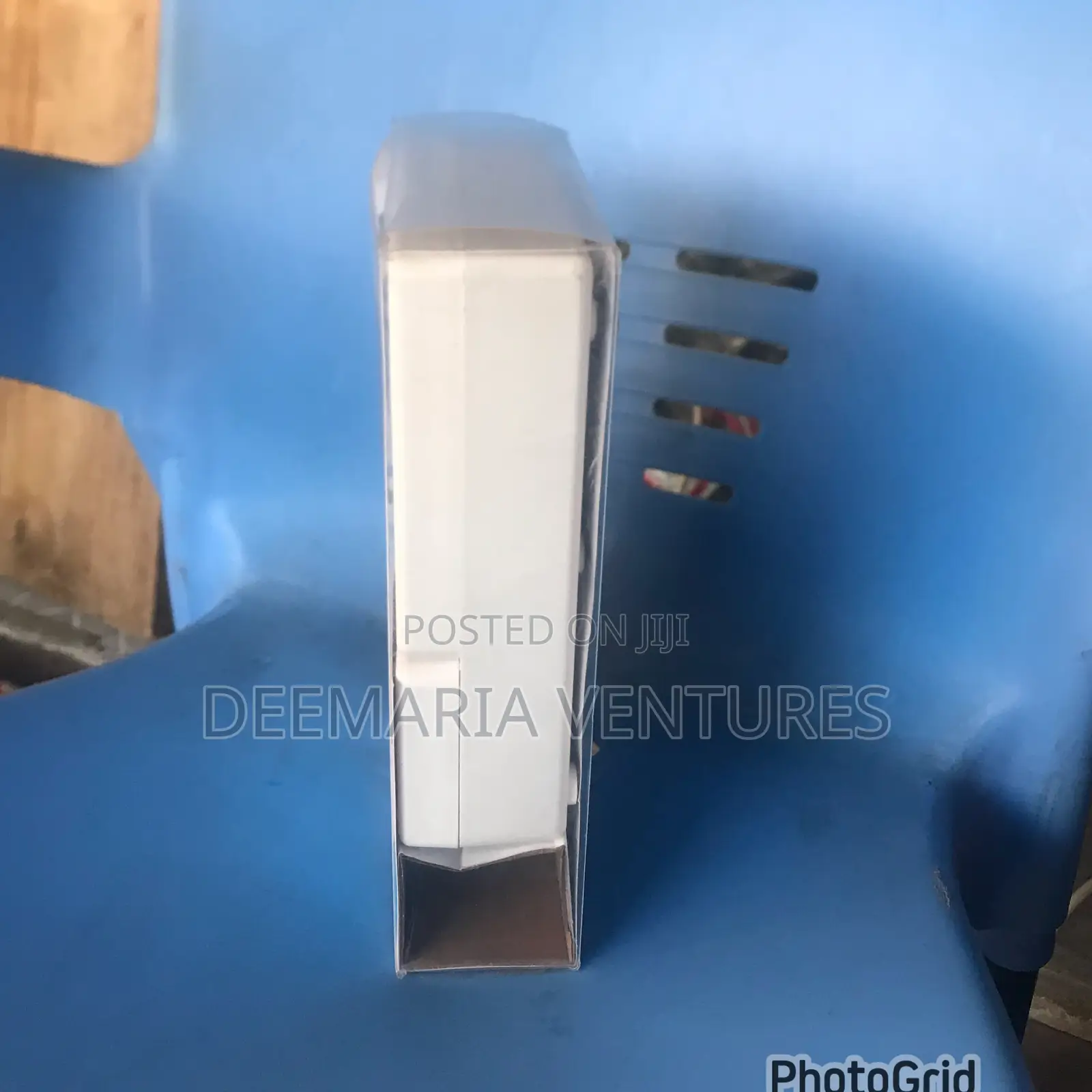 Sollatek Avs 30 Automatic Voltage Switcher
