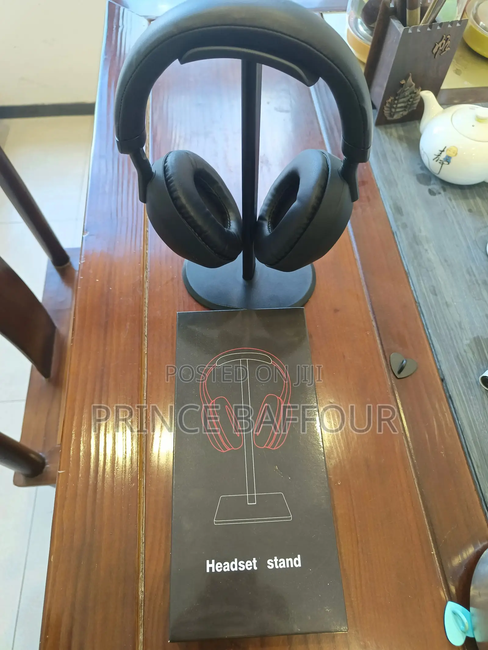 Headphones Stand / Headset Stand