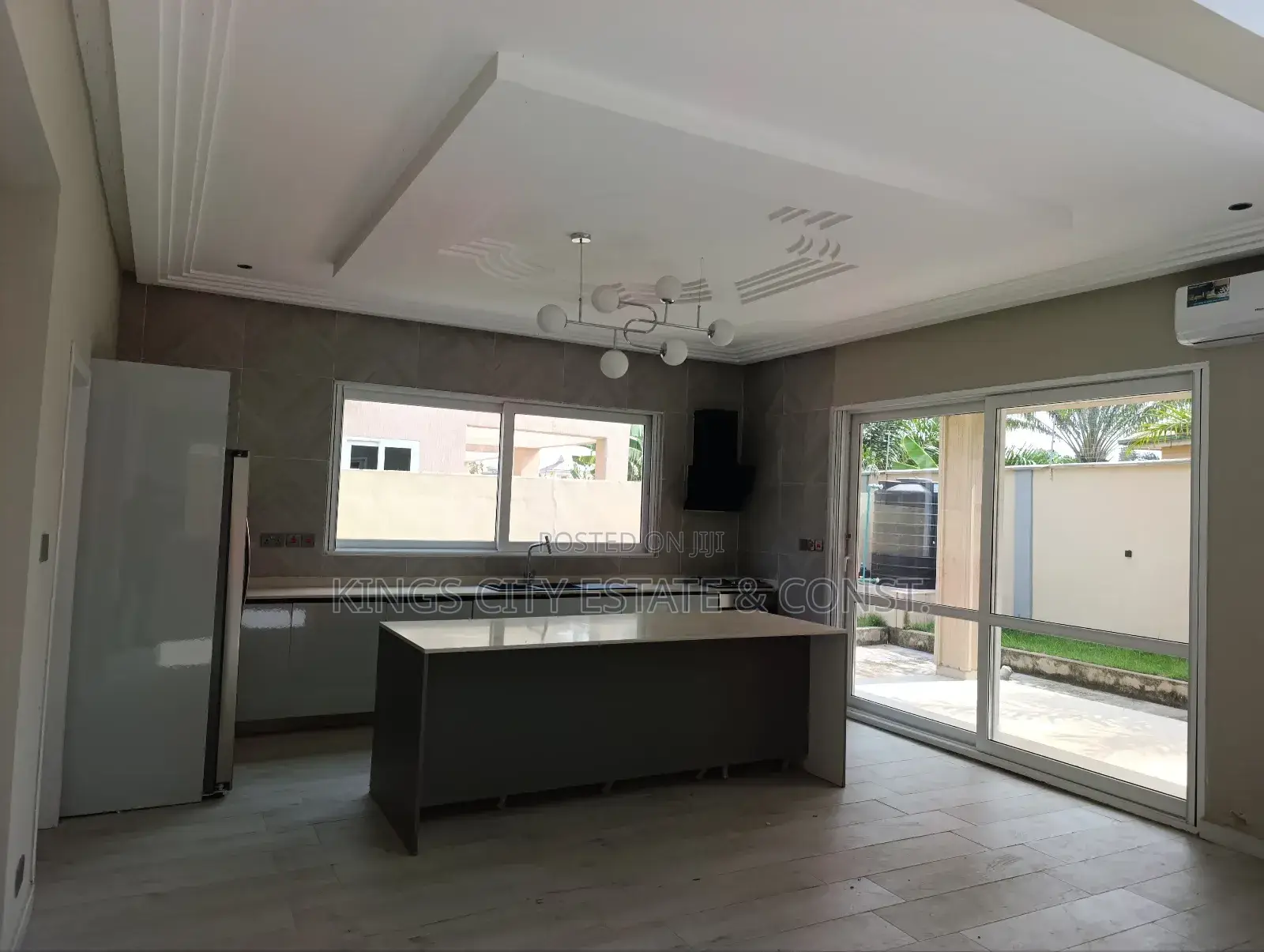 15bdrm House in Amasaman-Dvla, Ga West Municipal for sale
