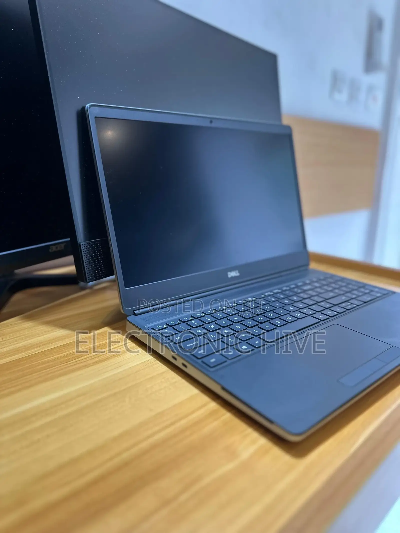 Laptop Dell Precision 15 7550 32GB Intel Core I7 SSD 1T