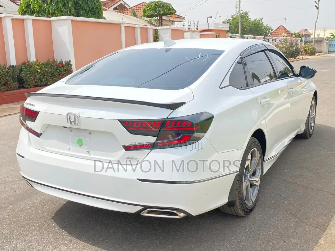Honda Accord EX-L 2.0T 2018 White