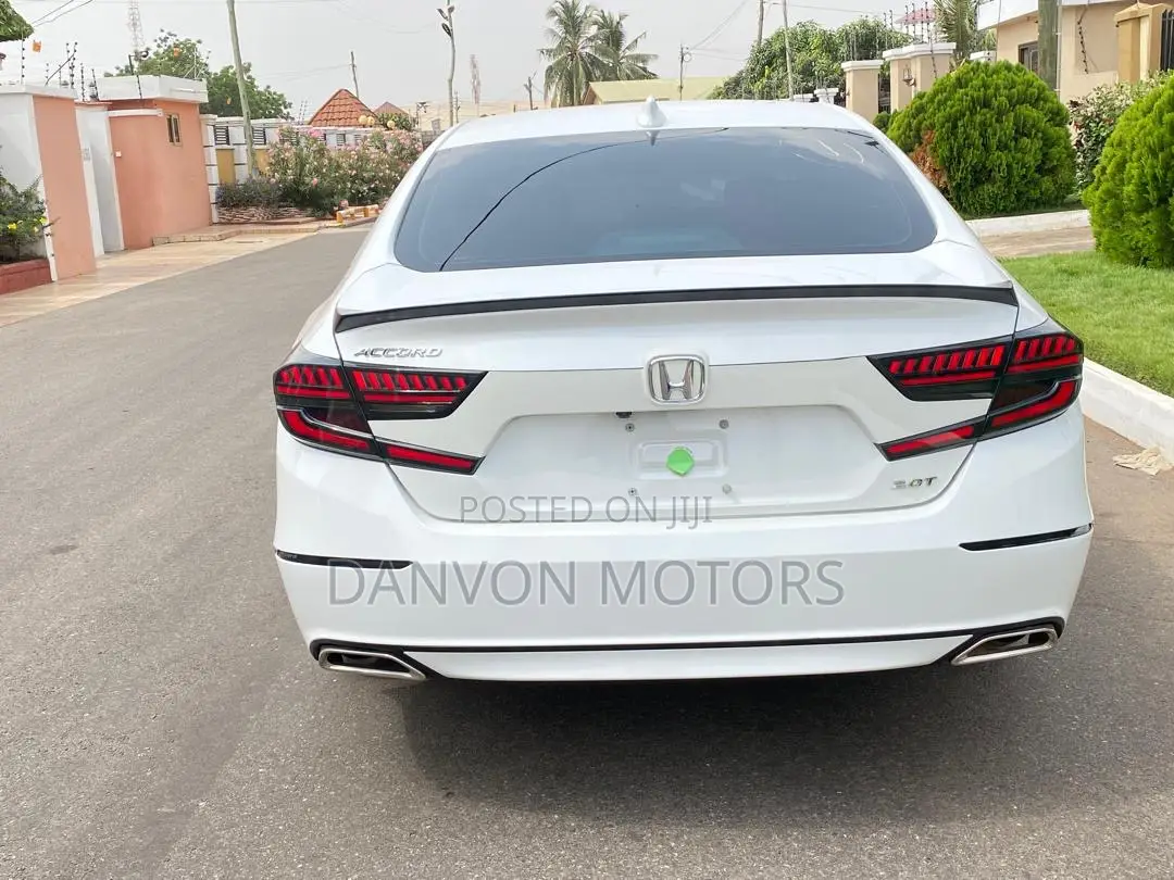 Honda Accord EX-L 2.0T 2018 White
