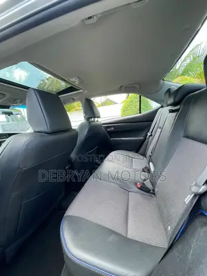Toyota Corolla SE 4dr Sedan (1.8L 4cyl CVT) 2017 Silver