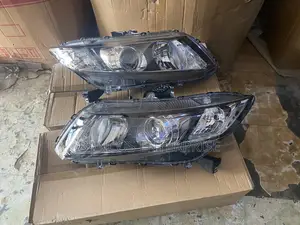 Honda Civic 2013-2015 Headlight