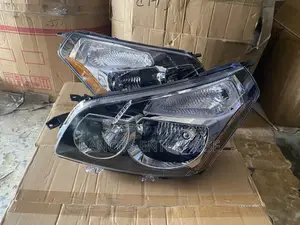 Pontiac Vibe 2009-2016 Headlight