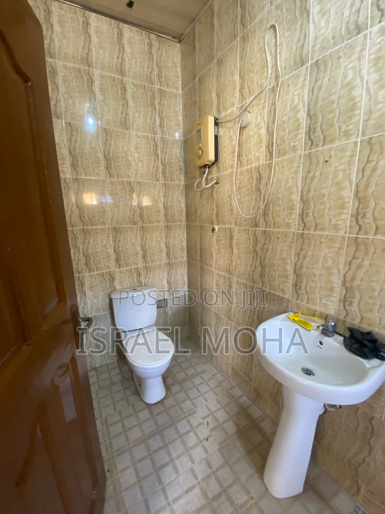 3bdrm Apartment in Oyarifa Ankonam for rent