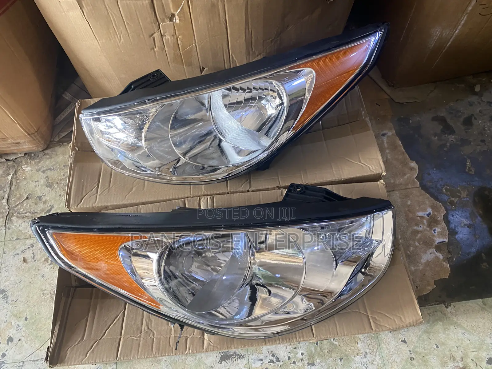 Tucson 2012-2014 Headlight