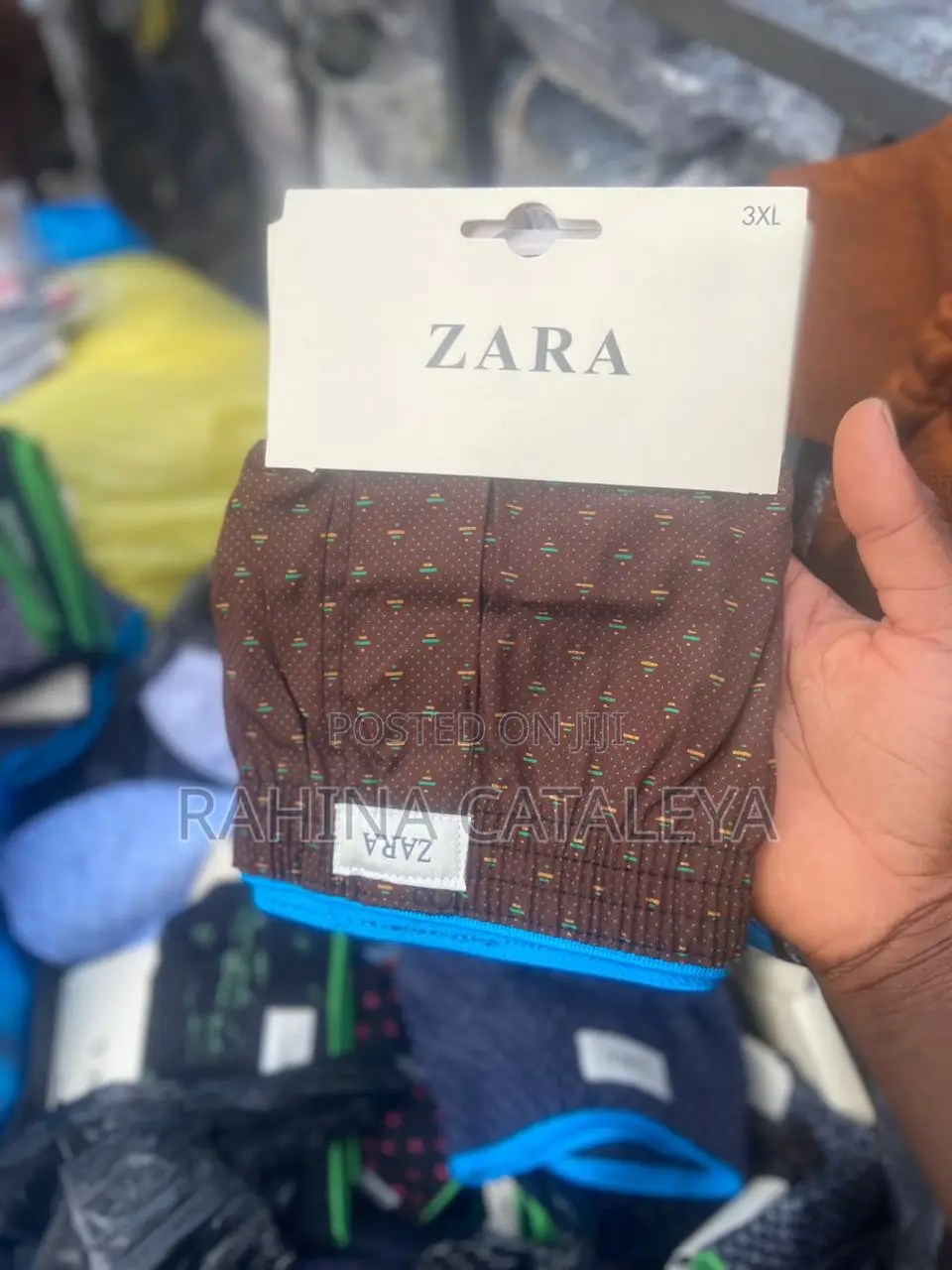 Zara Boxer